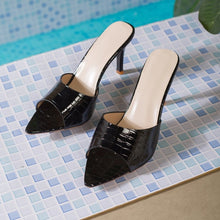 Charger l'image dans la galerie, Sandales à talons aiguilles pointus et ouverts pour femmes, à enfiler, idéales pour l'été et les activités de plein air. Sandales élégantes et polyvalentes, disponibles en grandes tailles.