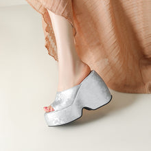 Load image into Gallery viewer, Wedge Heel Jacquard Plus-Size Open-Toe Platform Sandals
