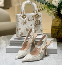 Load image into Gallery viewer, Womens Sandals With A Single Strap And Bow