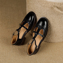 Load image into Gallery viewer, Retro Brogue Womens Shoes In British Style