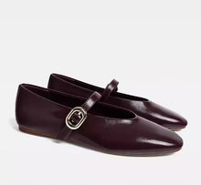 Load image into Gallery viewer, Stylish Flattering And Comfortable Burgundy Round Toe V-neck Strap Flat Shoes